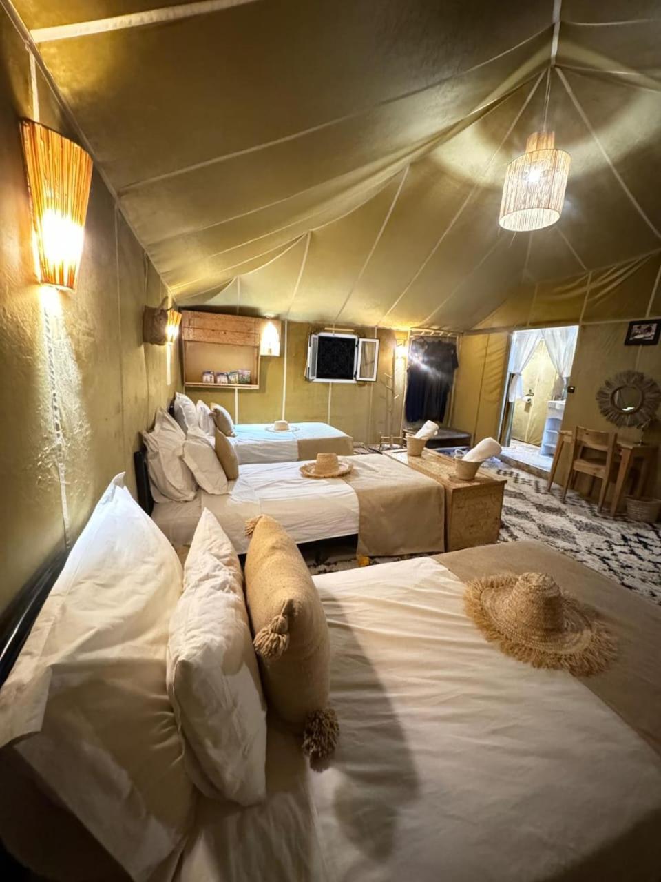 Desert Camp Camel & Sandboarding メルズーガ エクステリア 写真