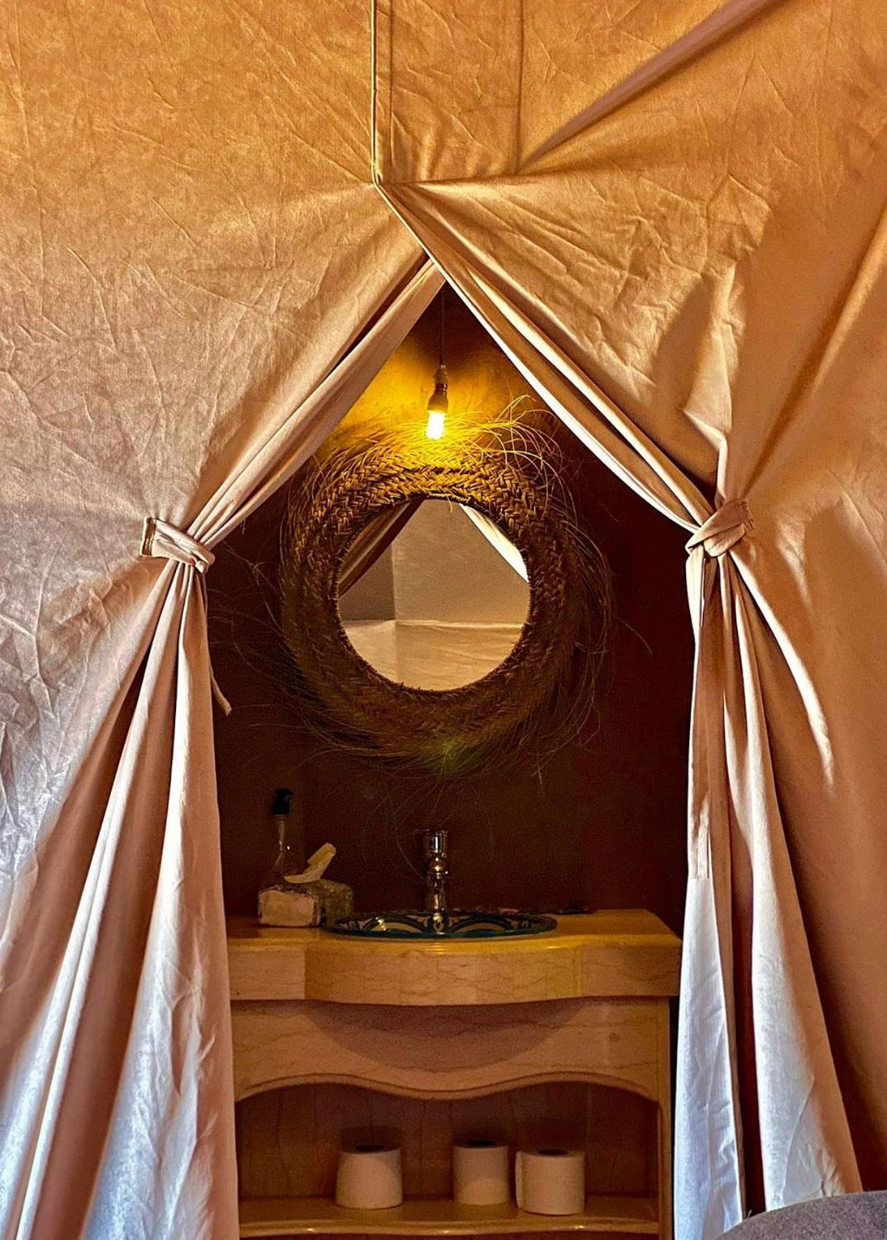 Desert Camp Camel & Sandboarding メルズーガ エクステリア 写真